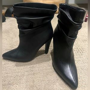 Heeled boots